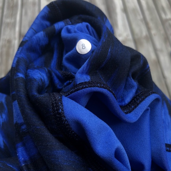 Lululemon - Picture 2 of 4